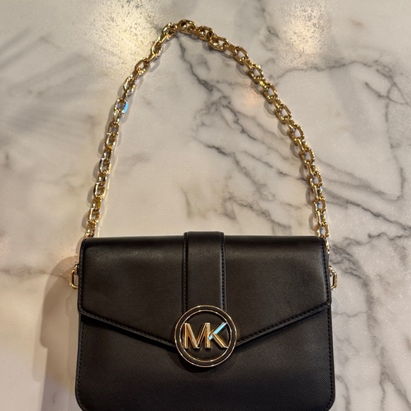 Michael Kors Black Shoulder Bag with Gold Chain - Picture 1 of 12